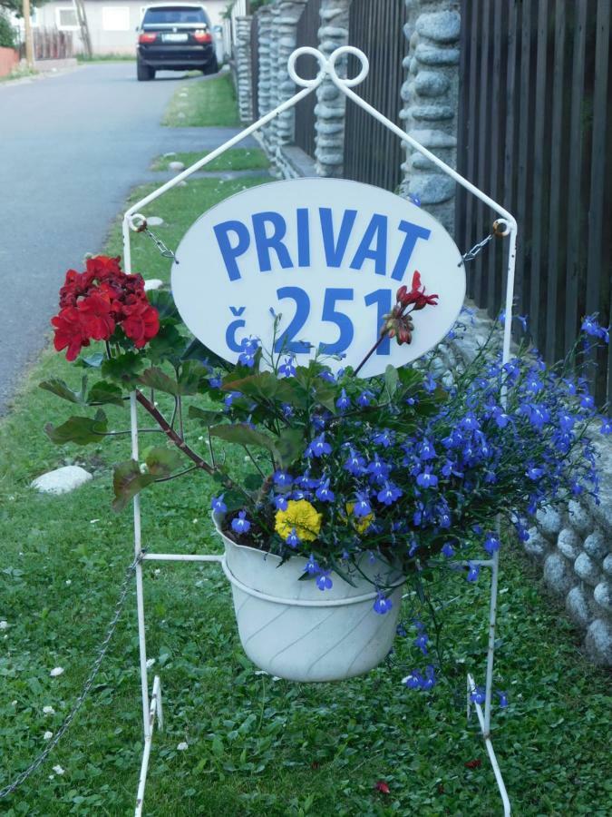 Ferienwohnung Pod Dubom Liptovský Mikuláš Exterior foto